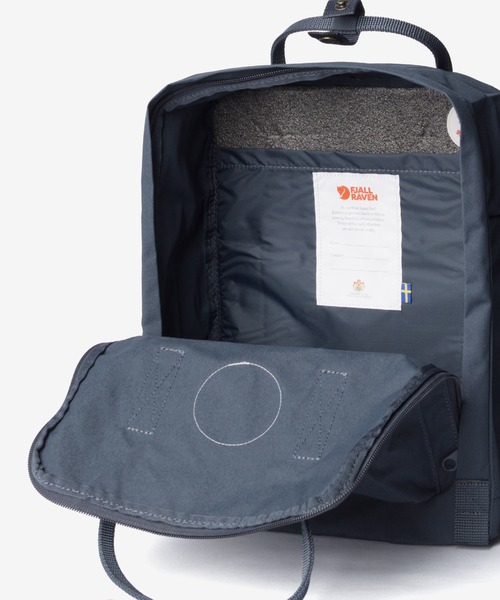 Fjallraven Kanken（フェールラーベンカンケン）の「FJALLRAVEN Kanken フェールラーベン カンケン バックパック（バックパック/リュック・レディース・グレー系2/グレー系1/ブラック/ミント/ネイビー/ロイヤルブルー/ダークグレー・FREE）」の8枚目の写真