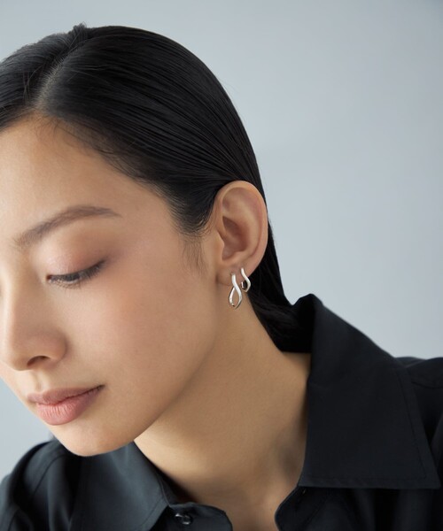 Jouete（ジュエッテ）の「[ダブルピアス] ウェーブ（ピアス（両耳用）・レディース・シルバー・FREE）」の5枚目の写真