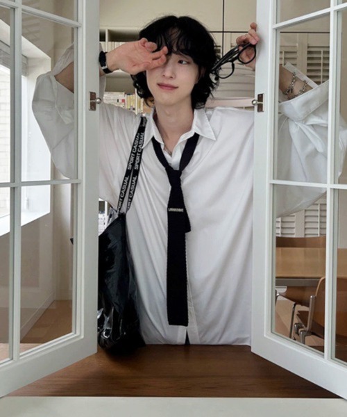 NOWLE(ノウル)の「【NOWLE】ルーズシルエット ボリュームスリーブ クリーンブロードシャツ / コットンシャツ(シャツ/ブラウス・メンズ・ホワイト/ライトブルー・MEDIUM/LARGE)」の19枚目の写真