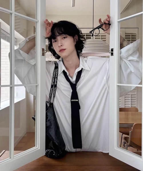 NOWLE(ノウル)の「【NOWLE】ルーズシルエット ボリュームスリーブ クリーンブロードシャツ / コットンシャツ(シャツ/ブラウス・メンズ・ホワイト/ライトブルー・MEDIUM/LARGE)」の22枚目の写真