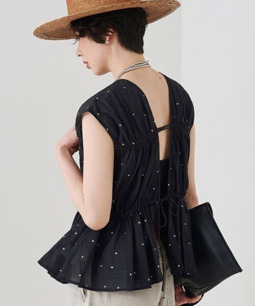 Rouge vif Anna(ルージュヴィフアンナ)の「【セットアップ対応】インドドット刺繍ペプラムブラウス(シャツ/ブラウス・レディース・ブラウン/ブラック/ブラウン系その他・フリー)」の1枚目の写真