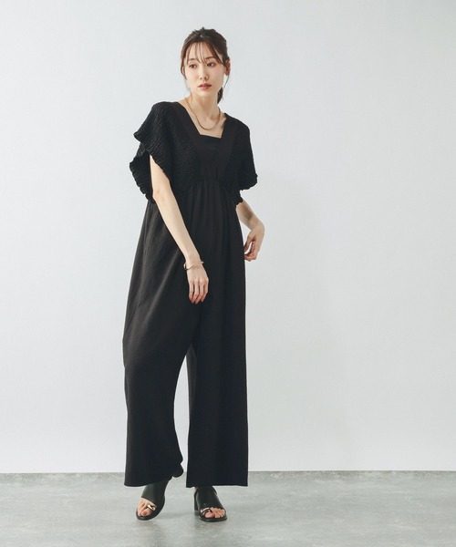 GLOBAL WORK（グローバルワーク）の「シャーリングサロペット/678431（サロペット/オーバーオール・レディース・ブラック/イエロー系その他4/ダークブラウン・MEDIUM/LARGE）」の2枚目の写真