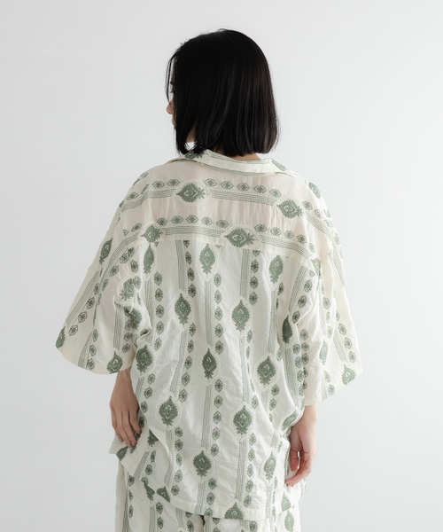 LOWRYS FARM（ローリーズファーム）の「【LFM(U)】エンブロイダリーＯＣシャツＳＳ　 761946（シャツ/ブラウス・メンズ・グリーン/ネイビー・MEDIUM/LARGE）」の16枚目の写真
