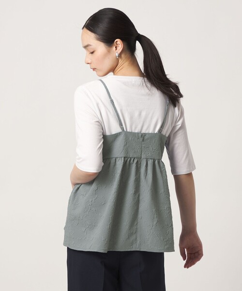 A DAY IN THE LIFE UNITED ARROWS(アデイインザライフユナイテッドアローズ)の「エンボスキャミ+Tシャツ ‐セットアイテム‐<A DAY IN THE LIFE>(Tシャツ/カットソー・レディース・ブラック/ダークブラウン/ナチュラル/グレー系・FREE)」の5枚目の写真