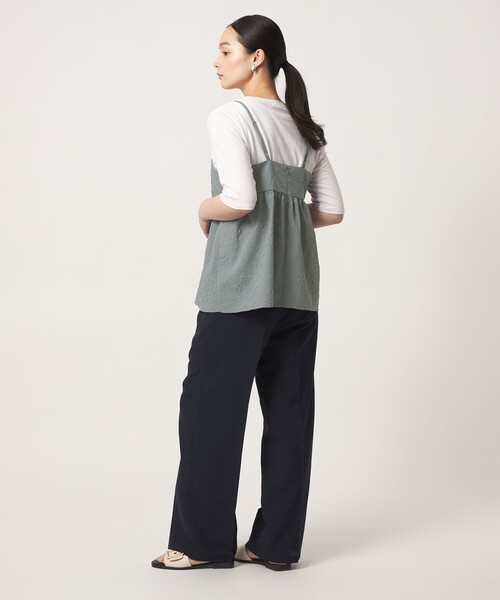 A DAY IN THE LIFE UNITED ARROWS(アデイインザライフユナイテッドアローズ)の「エンボスキャミ+Tシャツ ‐セットアイテム‐<A DAY IN THE LIFE>(Tシャツ/カットソー・レディース・ブラック/ダークブラウン/ナチュラル/グレー系・FREE)」の7枚目の写真
