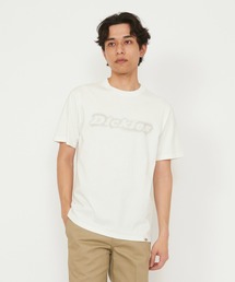 Dickies（ディッキーズ）の「Dickies/ディッキーズ グラフィックTシャツ 半袖(Fuzzy Logo)（Tシャツ/カットソー）」