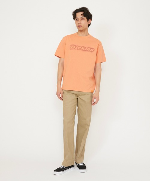 Dickies(ディッキーズ)の「Dickies/ディッキーズ グラフィックTシャツ 半袖(Fuzzy Logo)(Tシャツ/カットソー・メンズ・オレンジ/ホワイト/ブラック・MEDIUM/X-LARGE/LARGE)」の11枚目の写真