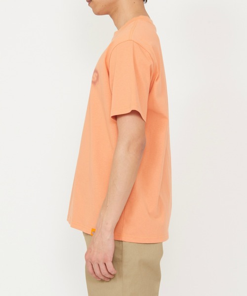 Dickies(ディッキーズ)の「Dickies/ディッキーズ グラフィックTシャツ 半袖(Fuzzy Logo)(Tシャツ/カットソー・メンズ・オレンジ/ホワイト/ブラック・MEDIUM/X-LARGE/LARGE)」の9枚目の写真
