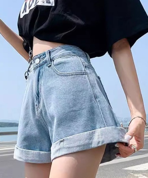 Flugge(フラッジー)の「デニムショートパンツ(デニムパンツ・レディース・ライトブルー/ブラック・LARGE/MEDIUM)」の3枚目の写真