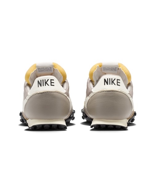 NIKE(ナイキ)の「NIKE WAFFLE RACER SE IM8673-001(スニーカー・メンズ・グレー・27.5cm/27cm)」の6枚目の写真