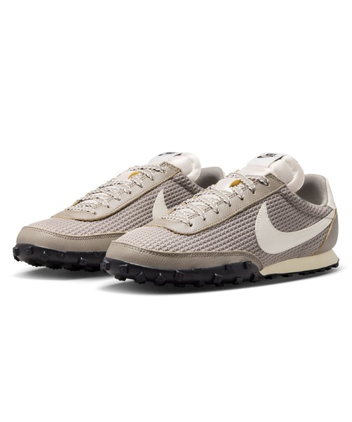 NIKE(ナイキ)の「NIKE WAFFLE RACER SE IM8673-001(スニーカー・メンズ・グレー・27.5cm/27cm)」の2枚目の写真