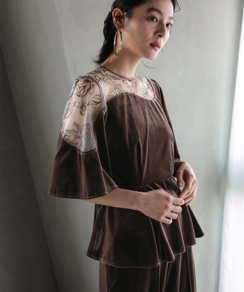 Callarus（カラルス）の「【お呼ばれ・よそいき・結婚式・パーティー・オケージョンドレス】アシメレースデザインベロアブラウスパンツセットアップドレス〔Callarus〕（パンツドレス・レディース・グレー/ブラウン・3L/M/LL/L）」の10枚目の写真
