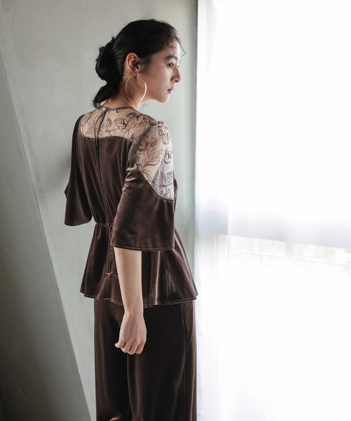 Callarus（カラルス）の「【お呼ばれ・よそいき・結婚式・パーティー・オケージョンドレス】アシメレースデザインベロアブラウスパンツセットアップドレス〔Callarus〕（パンツドレス・レディース・グレー/ブラウン・3L/M/LL/L）」の13枚目の写真