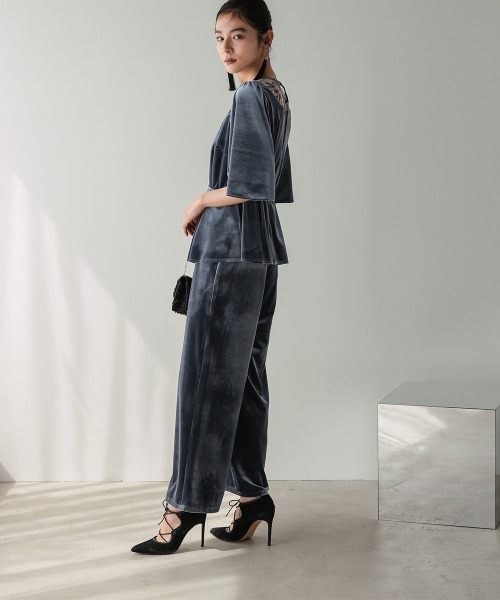 Callarus（カラルス）の「【お呼ばれ・よそいき・結婚式・パーティー・オケージョンドレス】アシメレースデザインベロアブラウスパンツセットアップドレス〔Callarus〕（パンツドレス・レディース・グレー/ブラウン・3L/M/LL/L）」の20枚目の写真