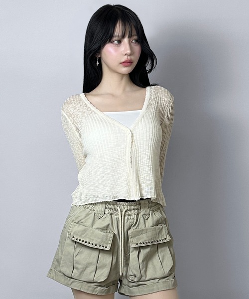 FOLLOWIN(フォロウィン)の「【5COLOR】シアーリブVネックショートカーディガン(カーディガン/ボレロ・レディース・グレー/ホワイト/ブラック/ブルー/アイボリー・FREE)」の21枚目の写真