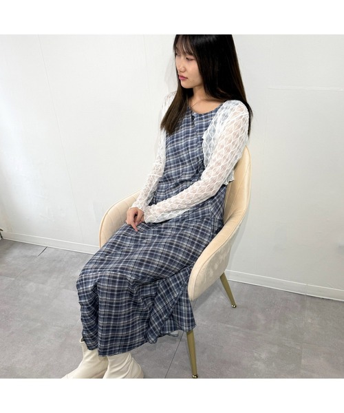 marcydorn(マーシードルン)の「アシンメトリーヘムチェックロングワンピース ノースリーブ(ワンピース・レディース・ブルー・S/M/L)」の11枚目の写真