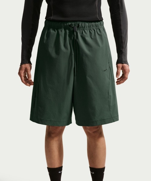 NIKE(ナイキ)の「NIKE AS M NK UV TECH HELIOS SUN SRT / ナイキ UV テック ヘリオス サン ショート 【SP】(その他パンツ・メンズ・グリーン・S/XXL/XL/L/M)」の1枚目の写真
