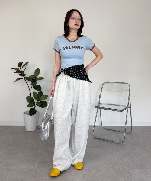 mellomela.(メロメラ)の「ショート丈配色Tシャツ(Tシャツ/カットソー・レディース・ネイビー/スカイブルー/ホワイト・FREE)」の12枚目の写真