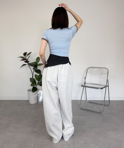 mellomela.(メロメラ)の「ショート丈配色Tシャツ(Tシャツ/カットソー・レディース・ネイビー/スカイブルー/ホワイト・FREE)」の10枚目の写真