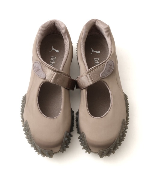 PUMA（プーマ）の「PUMA MOSTRO FEY SATIN WMNS / プーマ モストロ フェイ サテン ウィメンズ（スニーカー・レディース・グレイッシュベージュ・23.0cm/25.0cm/24.5cm/24.0cm/23.5cm）」の3枚目の写真
