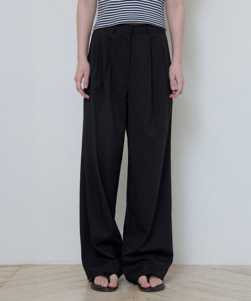 WEDNESDAYOASISFORWOMEN(ウェンズデー オアシス フォー ウーマン)の「W/ミューズ ツーピンタック セミワイドパンツ_BLACK(W25-PT04)(その他パンツ・レディース・ブラック・SMALL/MEDIUM)」の2枚目の写真