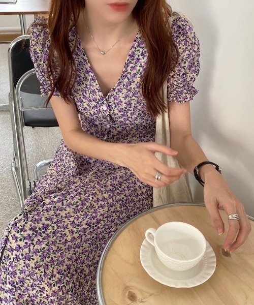 YUGA(ユーガ)の「YUGA_YGMC Korean-style Small floral print chiffon maxi dress(ワンピース・レディース・ライトグリーン/ラベンダー・FREE)」の2枚目の写真