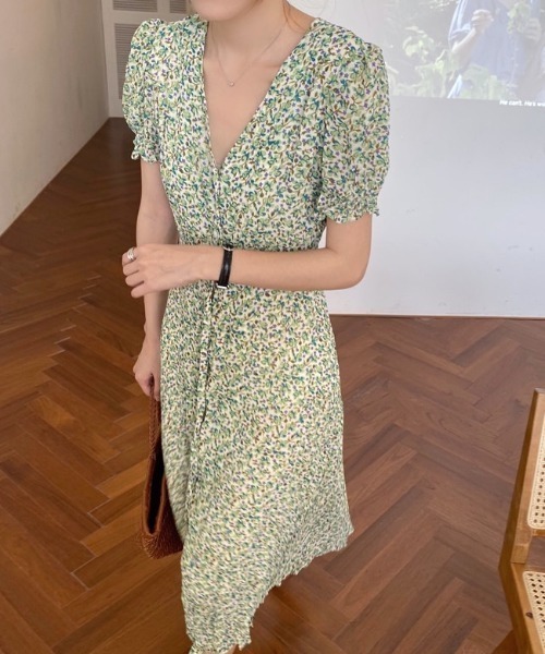 YUGA(ユーガ)の「YUGA_YGMC Korean-style Small floral print chiffon maxi dress(ワンピース・レディース・ライトグリーン/ラベンダー・FREE)」の13枚目の写真
