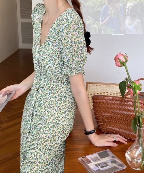 YUGA(ユーガ)の「YUGA_YGMC Korean-style Small floral print chiffon maxi dress(ワンピース・レディース・ライトグリーン/ラベンダー・FREE)」の15枚目の写真