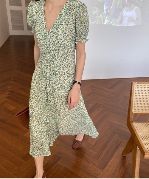 YUGA(ユーガ)の「YUGA_YGMC Korean-style Small floral print chiffon maxi dress(ワンピース・レディース・ライトグリーン/ラベンダー・FREE)」の12枚目の写真