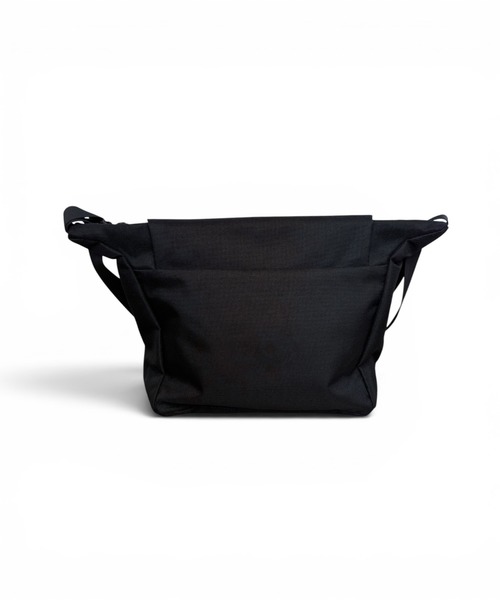 CHELSEA New York(チェルシーニューヨーク)の「KANGOL SMART MAG FLAP SD(ボディバッグ/ウエストポーチ・メンズ・チャコールグレー/ベージュ/ブラック/ブラック×ホワイト・FREE)」の9枚目の写真