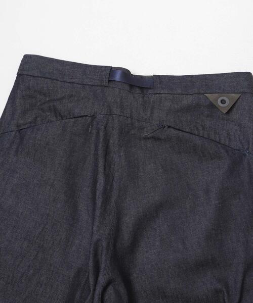 WHITE MOUNTAINEERING(ホワイトマウンテニアリング)の「『別注』White Mountaineering×EKAL BIKER PANTS(デニムパンツ・メンズ・ブルー・3/2)」の19枚目の写真