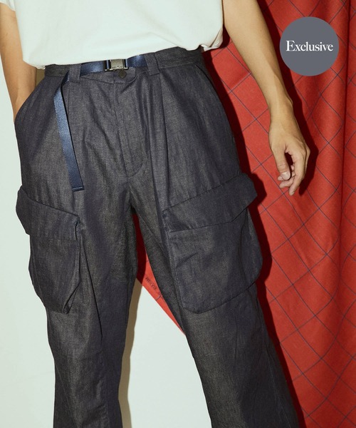 WHITE MOUNTAINEERING(ホワイトマウンテニアリング)の「『別注』White Mountaineering×EKAL BIKER PANTS(デニムパンツ・メンズ・ブルー・3/2)」の1枚目の写真