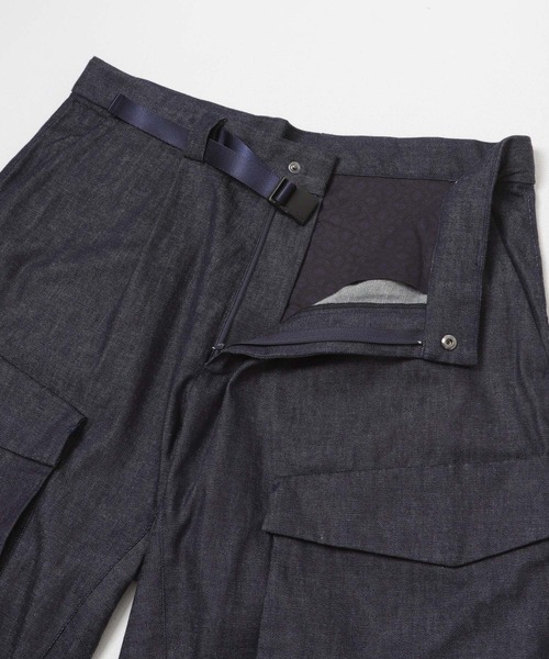 WHITE MOUNTAINEERING(ホワイトマウンテニアリング)の「『別注』White Mountaineering×EKAL BIKER PANTS(デニムパンツ・メンズ・ブルー・3/2)」の14枚目の写真
