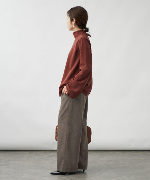 VERMEIL par iena(ヴェルメイユパーイエナ)の「Bias High-Neck ブラウス(シャツ/ブラウス・レディース・ボルドー/ブラック/ホワイト・FREE)」の17枚目の写真
