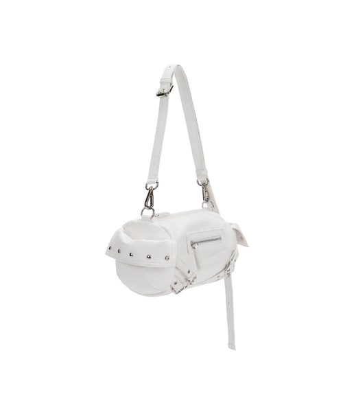 DEINET(ダイニット)の「STUD POCKET BAG IN IVORY(ショルダーバッグ・レディース・その他・FREE)」の2枚目の写真