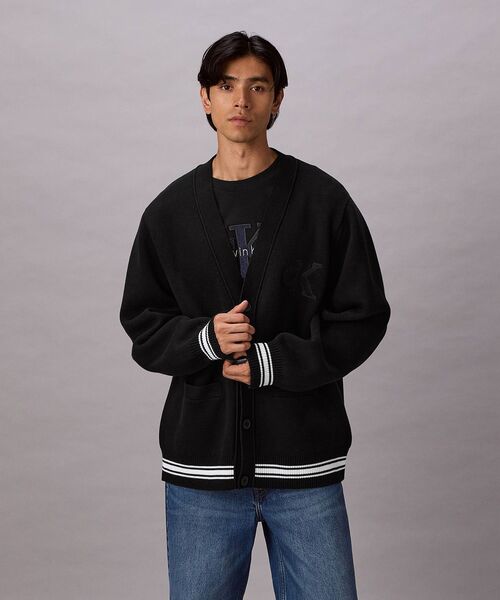 Calvin Klein(カルバン・クライン)の「ニット - バーシティカーディガンセーター(カーディガン/ボレロ・メンズ・グレー/ブラック・L/S/M)」の7枚目の写真