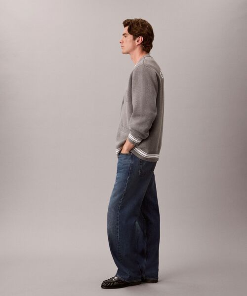 Calvin Klein(カルバン・クライン)の「ニット - バーシティカーディガンセーター(カーディガン/ボレロ・メンズ・グレー/ブラック・L/S/M)」の17枚目の写真
