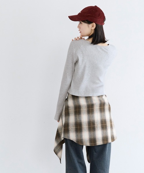 coca(coca)(コカ)の「ユース リブトップス(Tシャツ/カットソー・レディース・グレー/アイボリー・L/S)」の11枚目の写真
