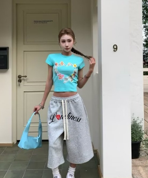 Ritzy(リッツィー)の「ハートロゴ ワイドスウェットハーフパンツ(スウェットパンツ・レディース・グレー/カモフラージュ・XXL/M/L/XL)」の6枚目の写真