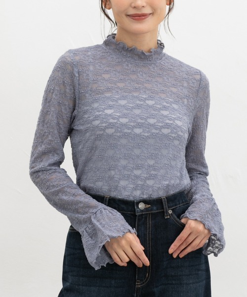 Honeys(ハニーズ)の「レースハイネックトップス(Tシャツ/カットソー・レディース・グレイッシュブルー/ブラック/アイボリー・3L/L/LL/M/S)」の3枚目の写真
