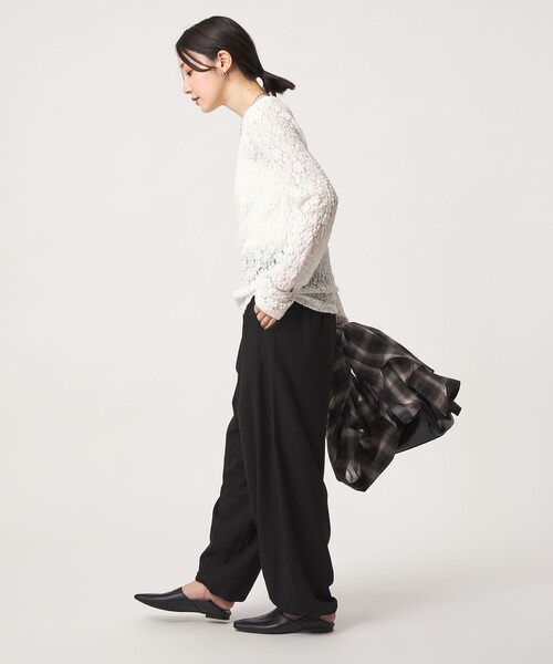 green label relaxing(グリーンレーベルリラクシング)の「【WEB限定】<at ease>レース プルオーバー カットソー(Tシャツ/カットソー・レディース・ホワイト/ブラック・FREE)」の6枚目の写真