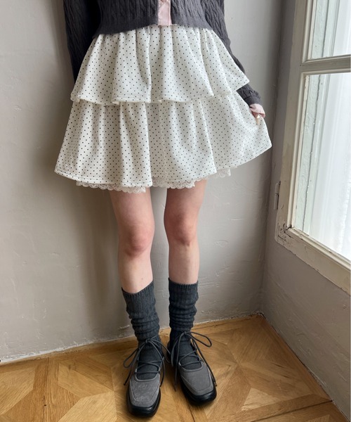PHILLY(フィリー)の「レースレイヤードティアードミニスカート(スカート・レディース・グレー/ホワイト・FREE)」の5枚目の写真