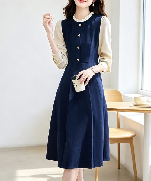 ONEP STAR（ワンピスター）の「配色フリルカラー長袖フレアワンピース（ワンピース・レディース・ネイビー・MEDIUM/X-LARGE/LARGE）」の2枚目の写真