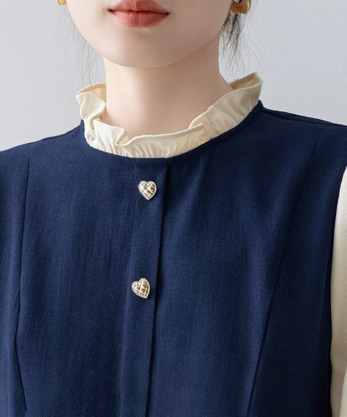 ONEP STAR（ワンピスター）の「配色フリルカラー長袖フレアワンピース（ワンピース・レディース・ネイビー・MEDIUM/X-LARGE/LARGE）」の11枚目の写真