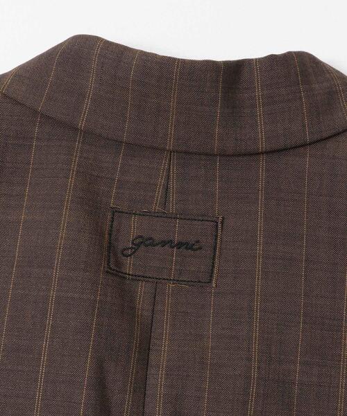 GANNI(ガニー)の「GANNI WOOL STRIPE BLAZER(その他アウター・レディース・ブラウン系その他・36)」の2枚目の写真