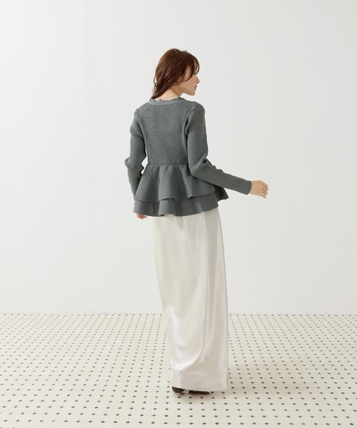 en CAnAF（エンカナフ）の「【スタイルアップ/華やか見え】ペプラムニットカーディガン（カーディガン/ボレロ・レディース・ブラウン/グレー/ブラック/アイボリー・フリー）」の10枚目の写真