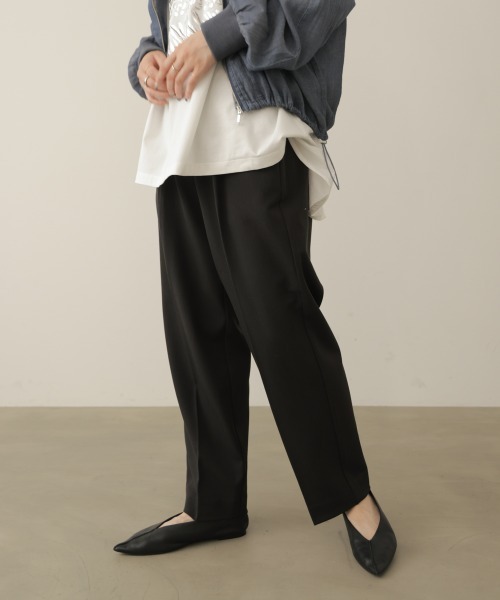 Bou Jeloud(ブージュルード)の「SLIM UP+タックパンツ(スラックス・レディース・グレー/ブラック・40/38)」の6枚目の写真