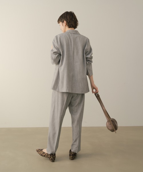 Bou Jeloud(ブージュルード)の「SLIM UP+タックパンツ(スラックス・レディース・グレー/ブラック・40/38)」の4枚目の写真