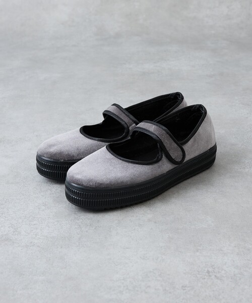 ALBEROLA（アルベローラ）の「【WEB限定】【ALBEROLA】一部別注 ベルベットメリージェーン（その他シューズ・レディース・ブラック/ブラウン/チャコールグレー・38/37/36）」の2枚目の写真