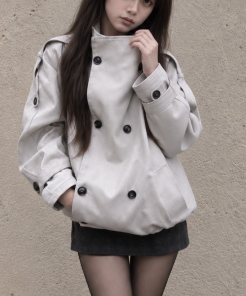 Aelina（エリナ）の「スタンドカラーダブルブレストトレンチコート（トレンチコート・レディース・ブラック/ライトグレー/キャメル・FREE）」の6枚目の写真